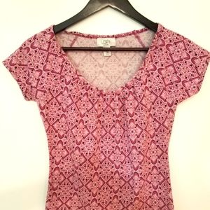 Ann Taylor Loft pink print tee with deep shirred scoop neck short sleeve